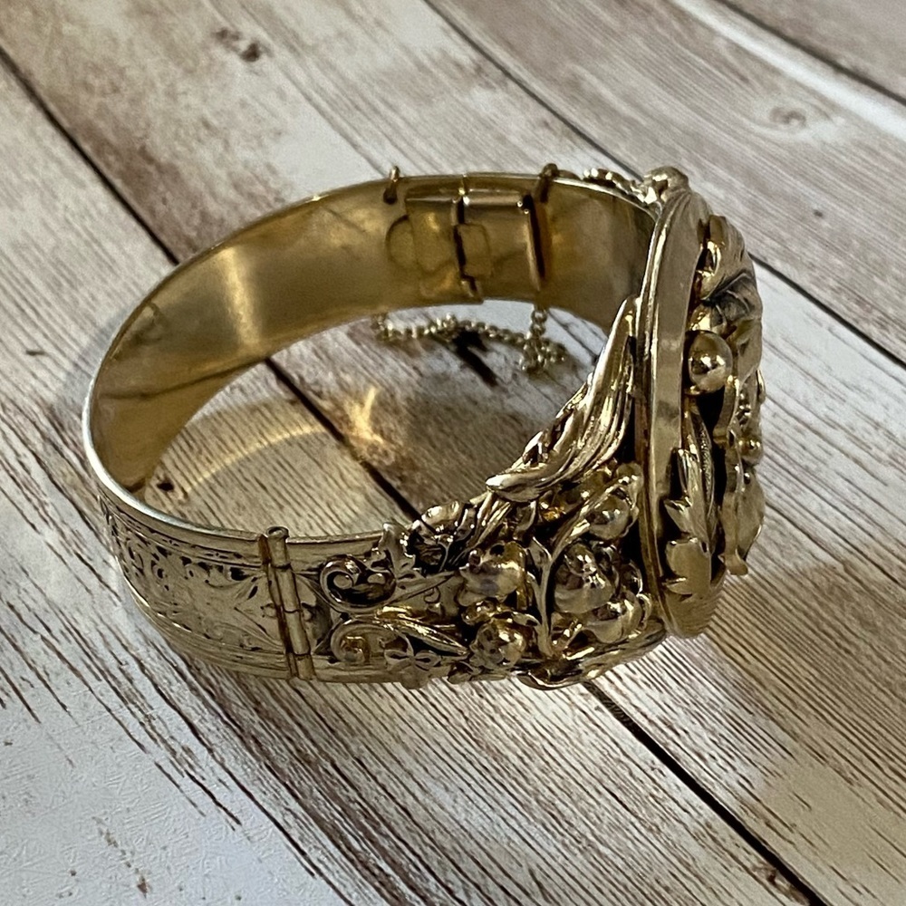 WHITING and Davis Vintage Gold tone Bracelet